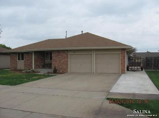 2053 Lewis St, Salina, KS 67401