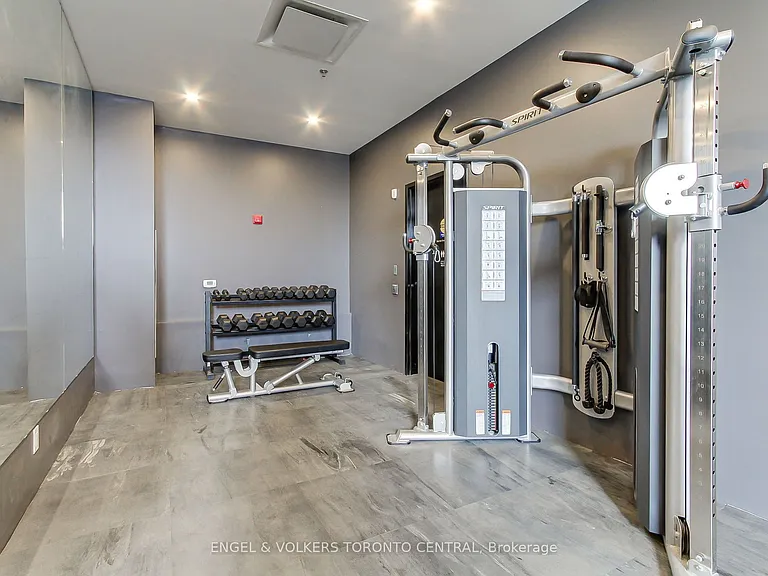430 Essa Rd #418 — Photo 34