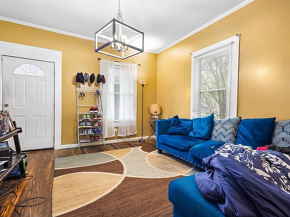 4th image of 162 Palisade St