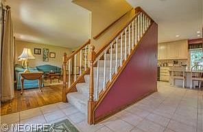 4th image of 821 King George Blvd