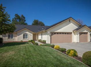 3464 Meridian Dr, Redding, CA 96002
