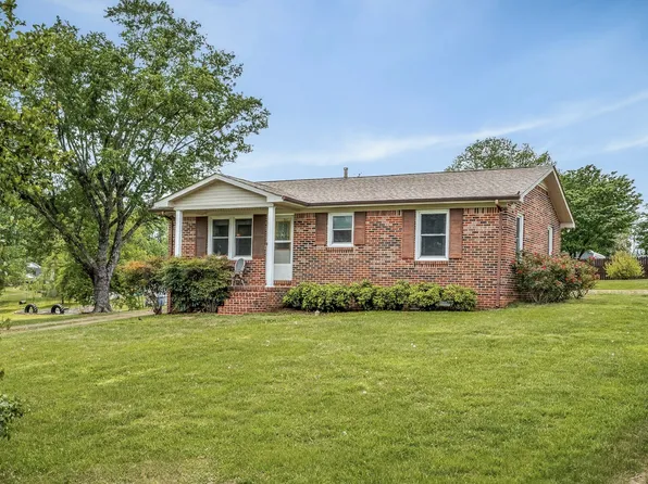 541 Cooper St, Smithville, TN 37166