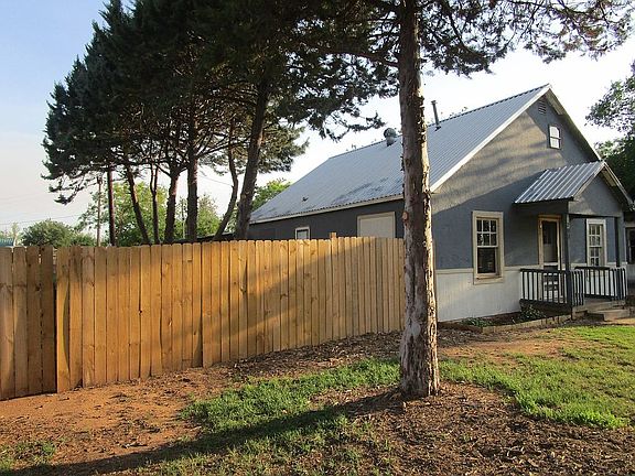 3rd image of 203 W McLain St