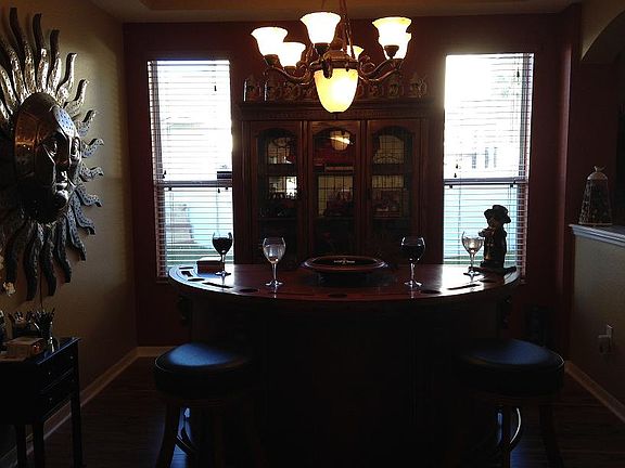 Dining Room/Bar