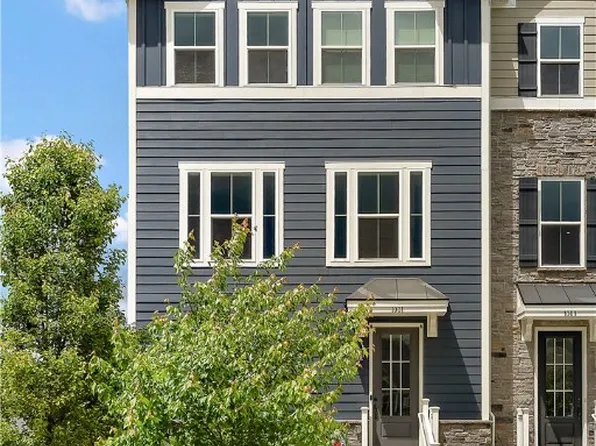 1001 Mohawk Ln, Mars, PA 16046