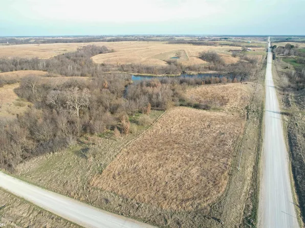 2667 575th Ave, Moravia, IA 52571