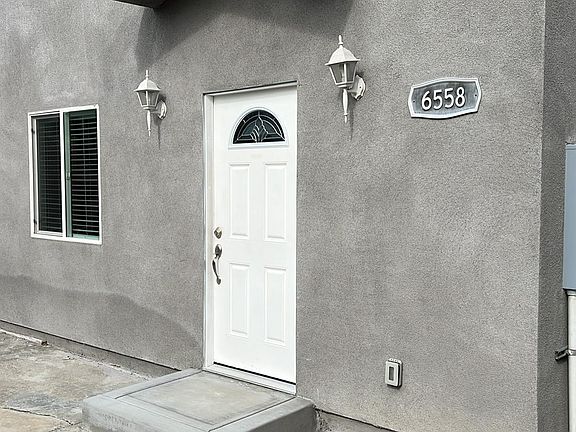 2nd image of 6558 Mammoth Ave