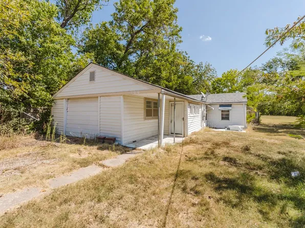 706 S Verna Ave, Andover, KS 67002