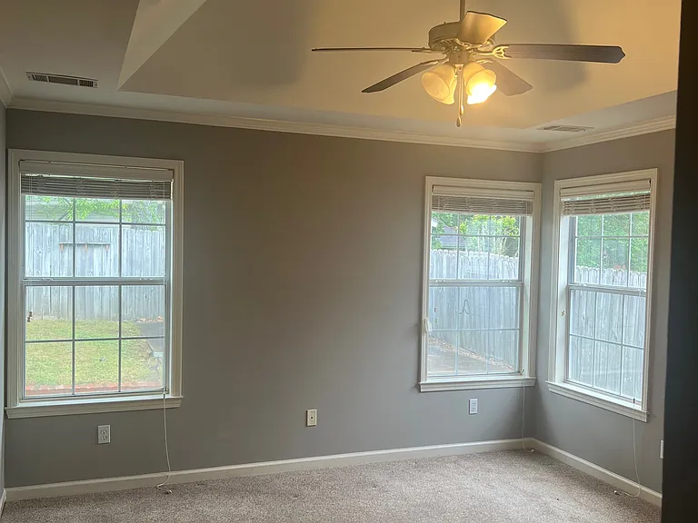 2319 Stoney Creek Dr — Photo 11