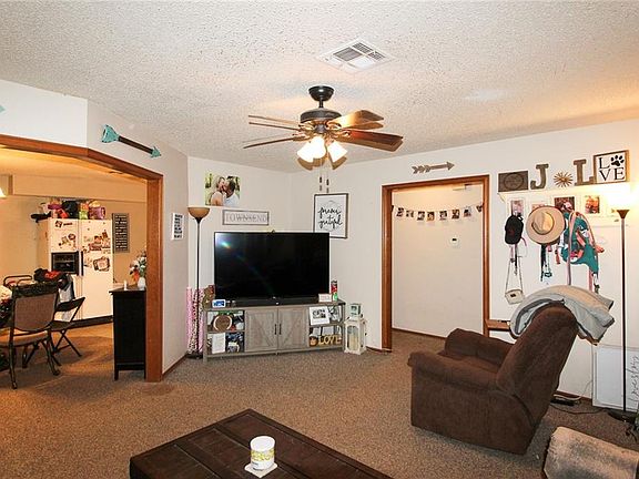 3rd image of 1203 Clearwater Dr