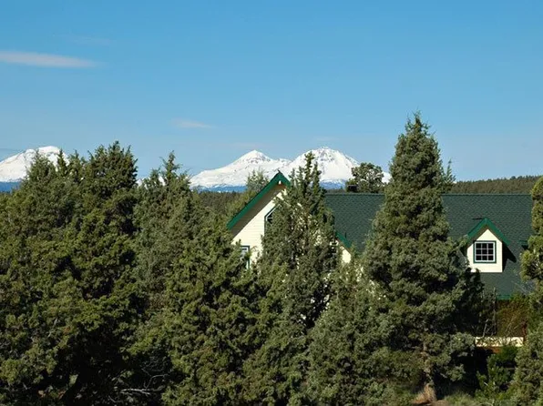 8550 SW Wickiup Ave, Redmond, OR 97756