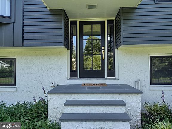 5th image of 64 Bogle Dr