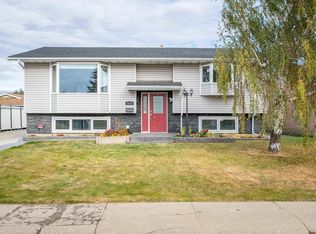 3410 135a Ave NW, Edmonton, AB T5A 2V9