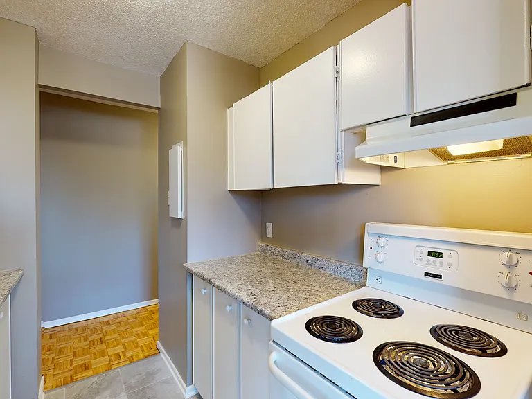 1322 McWatters Rd — Photo 50