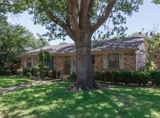 8483 Sweetwater Dr, Dallas, TX 75228
