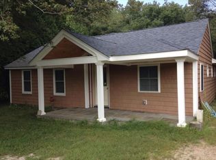 391 Curtis Corner Rd, South Kingstown, RI 02879