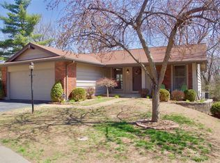 2190 Cherrycove Ct, Maryland Heights, MO