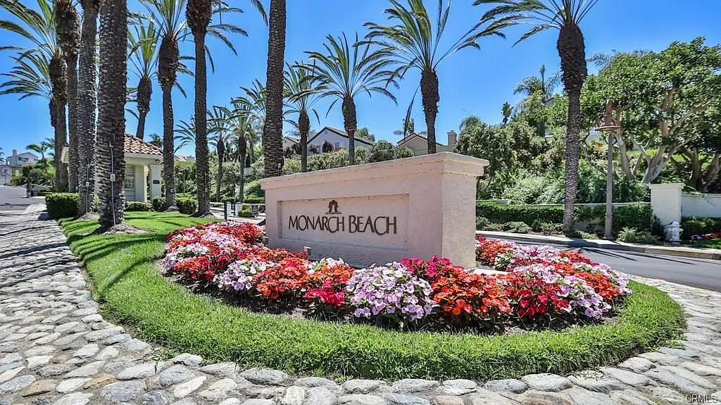 3 bed, 2.5 bath, 1969 sqft, $6,495 — Photo 4