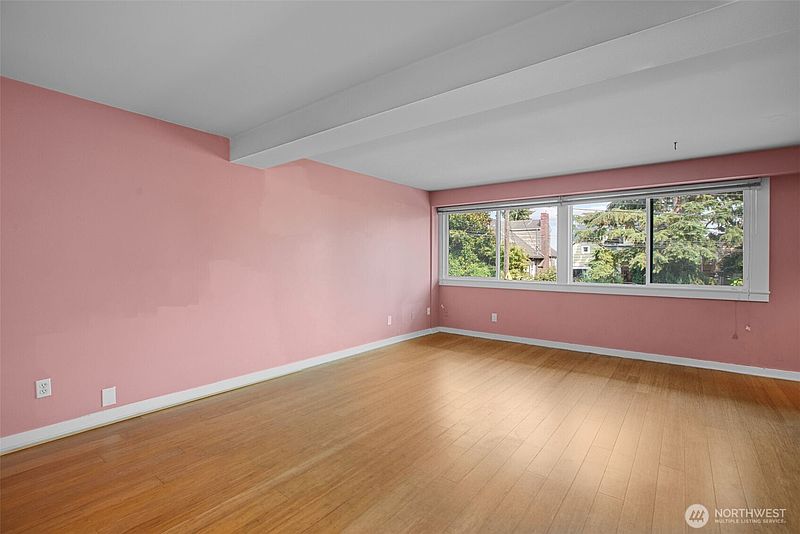 3rd image of 1601 Taylor Avenue N #204