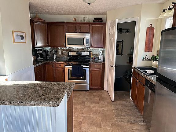 4th image of 13 James Rd