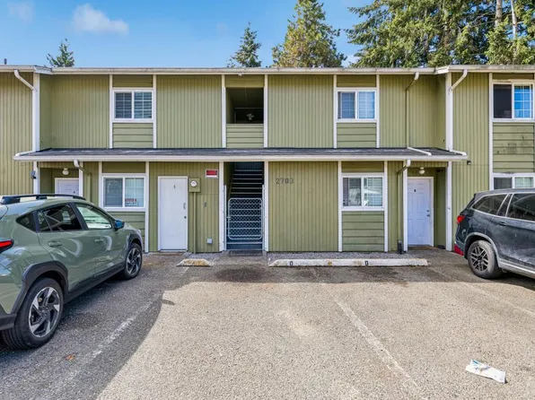 2703 S 258th Pl APT C, Kent, WA 98032