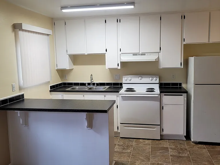 5069 University Ave #21 — Photo 1