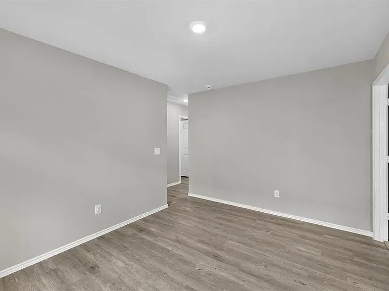 8213 Red Spruce St — Photo 13