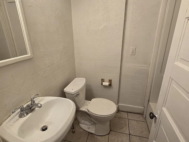 2809 Elm St #1 — Photo 9