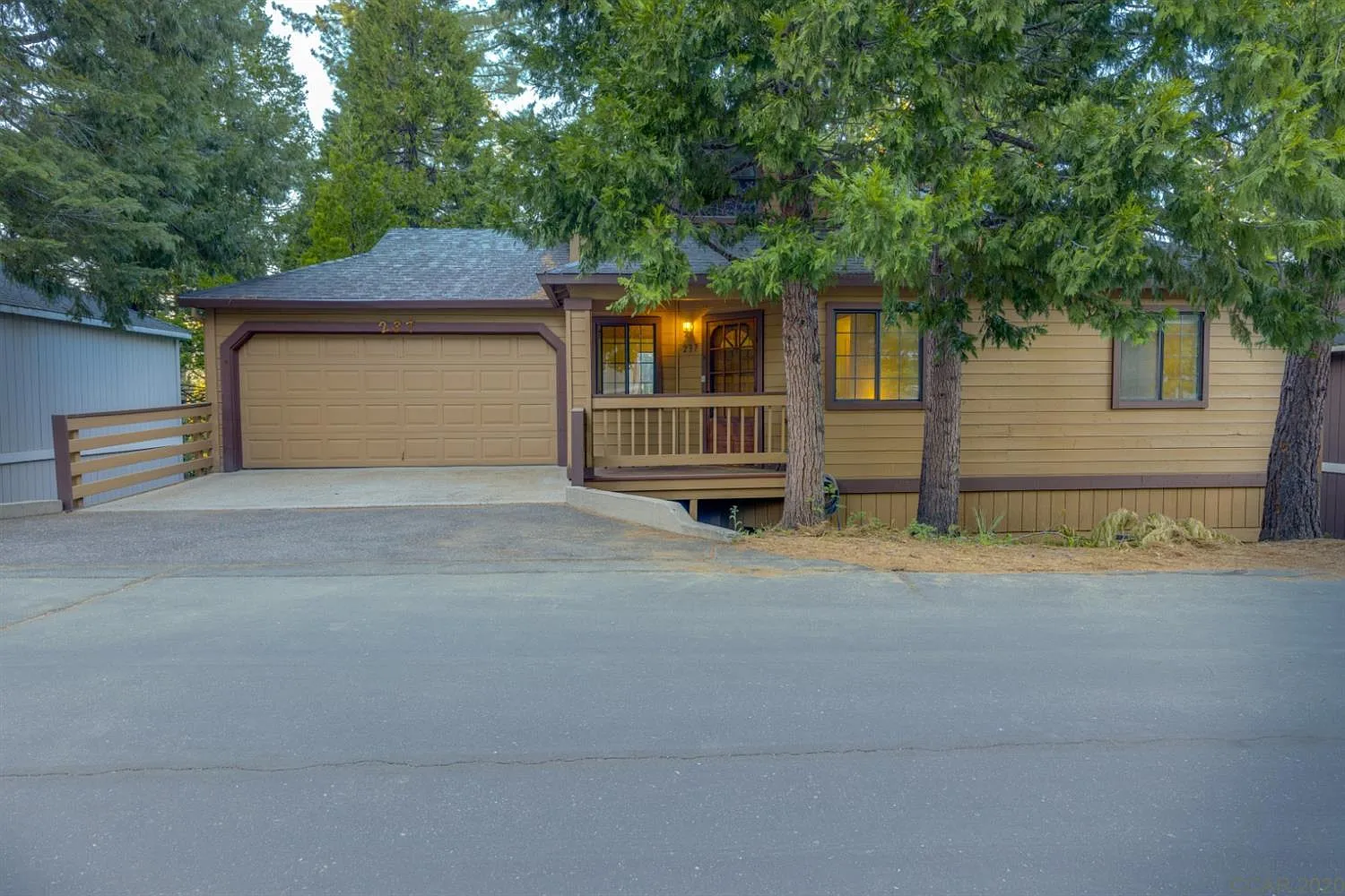 237 Mill Creek Cir photo 1