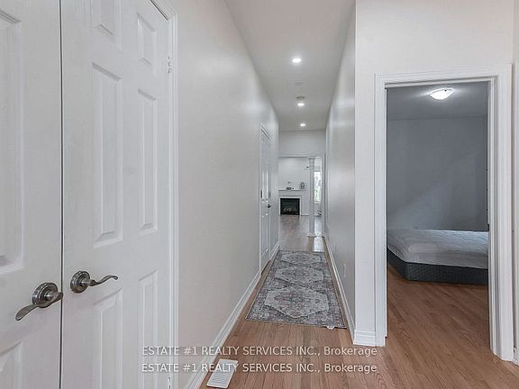 3rd image of 40 Balin Cres