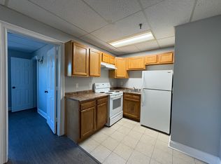 59 Plaza Ave APT 2B, Waterbury, CT 06710