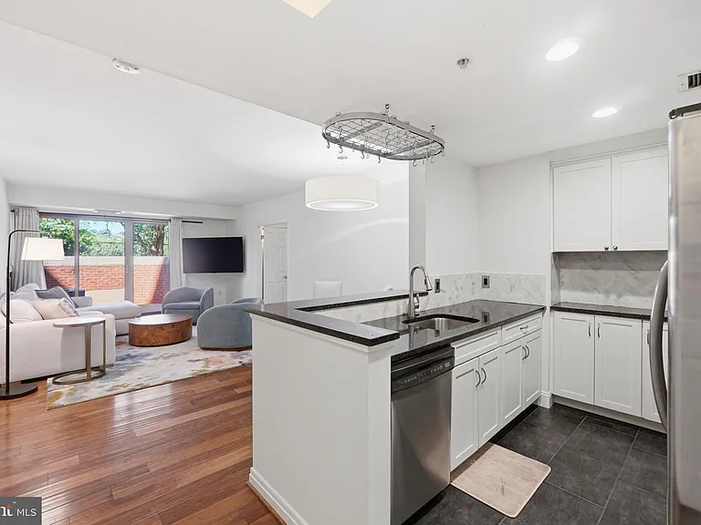 2301 N St NW #101 — Photo 1