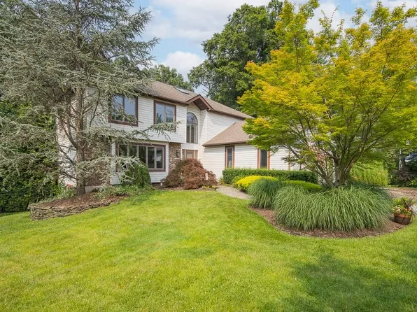 27 Peach Street, Nanuet, NY 10954