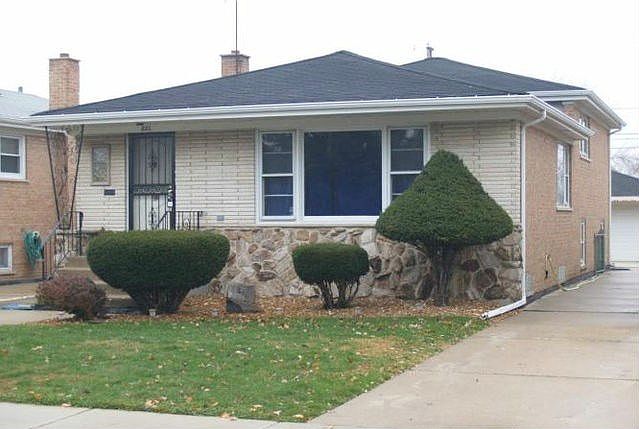 1st image of 601 Manistee Ave