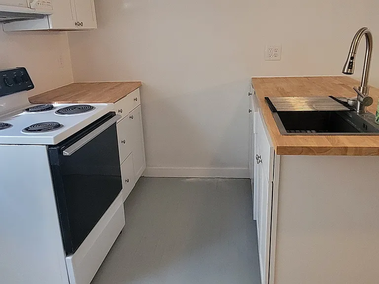 185 Earnest Byner St — Photo 6
