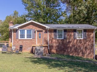 1311 Gratton Rd, Clarksville, TN 37043