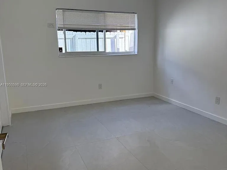 1056 SW 2nd St #1056 — Photo 9