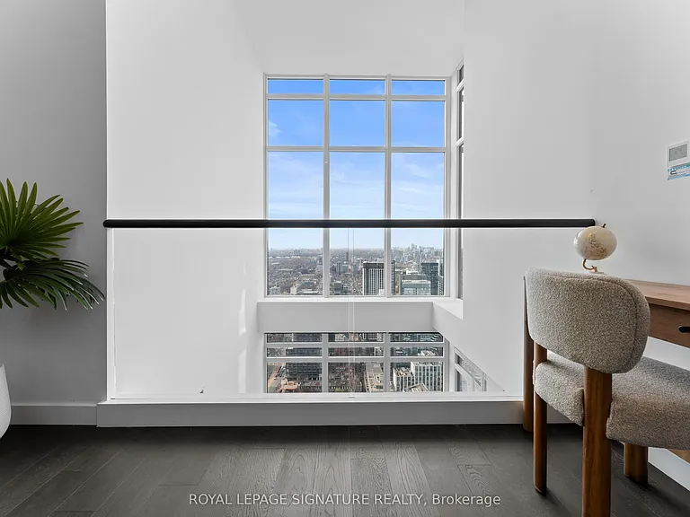 1 Concord Cityplace Way #Penthouse 7001 — Photo 31