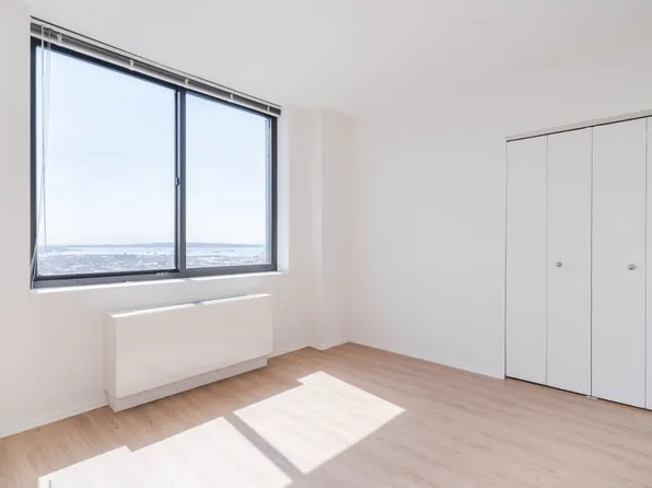 180 Montague Street image 24 of 44