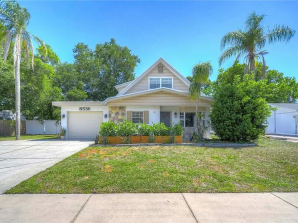 8536 Magnolia Dr, Seminole, FL 33777