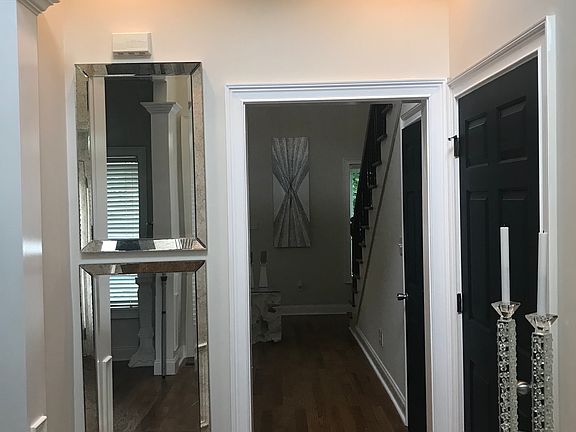 4th image of 2678 Governors Walk Blvd
