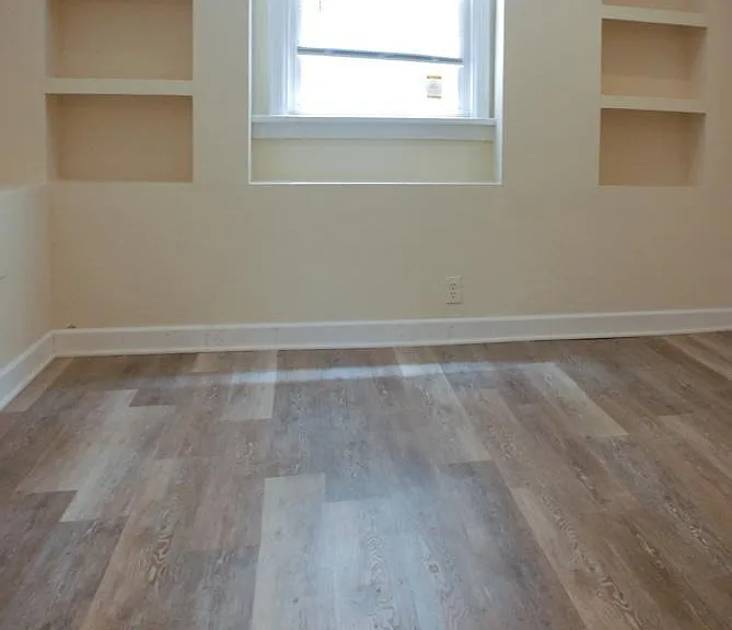 1346 W Fletcher St #1CH — Photo 8
