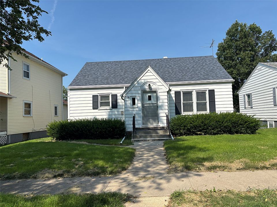 1st image of 1619 4th St