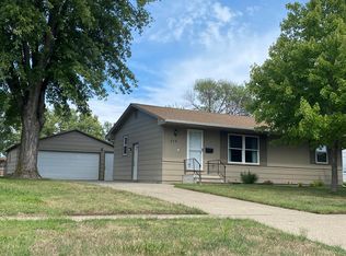 306 NE 7th St, Ankeny, IA 50021