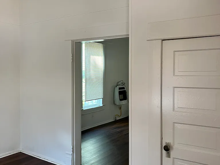 431 E Woodard St #101 — Photo 16