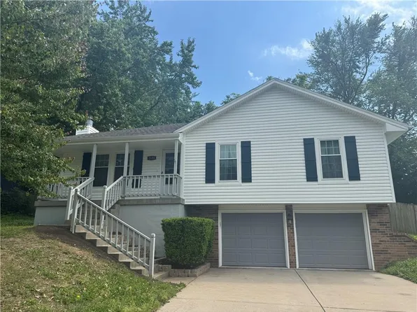2135 NE Belvoir St, Lees Summit, MO 64086