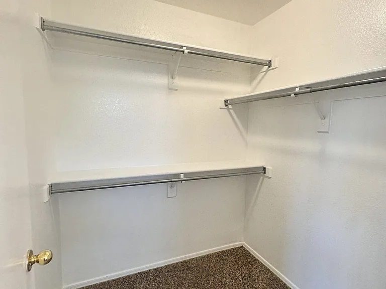 9138 W Ross Ave — Photo 7