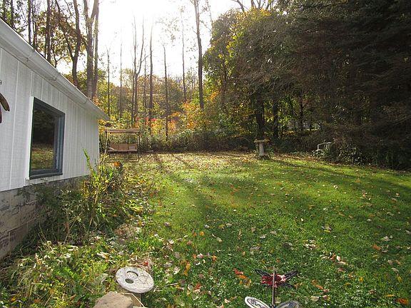 2nd image of 32 Oakwood Ave