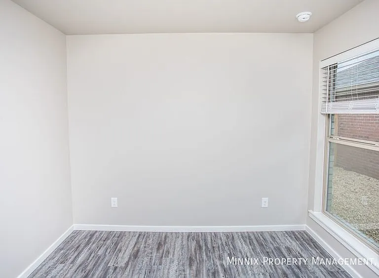 2102 N Avenue L #A — Photo 13