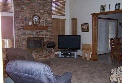 3rd image of 3511 NE Buckingham Ln